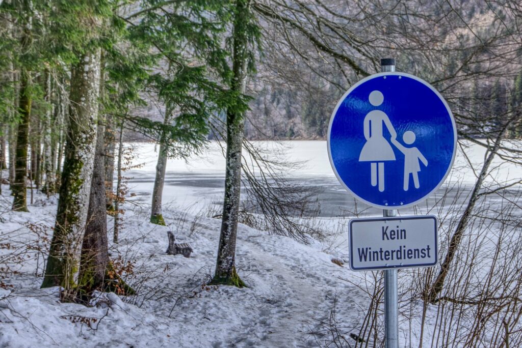 Wer haftet, wenn Schnee nicht geräumt ist?
