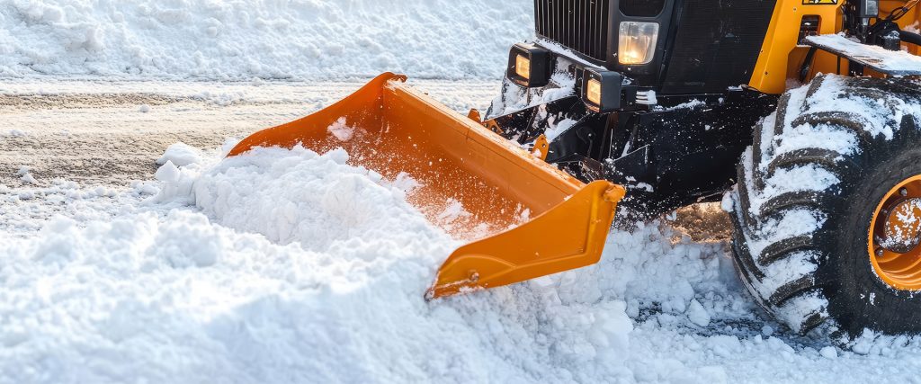 Winterdienst fuer gewerbeflaechen durch professionellen Winterdienst
